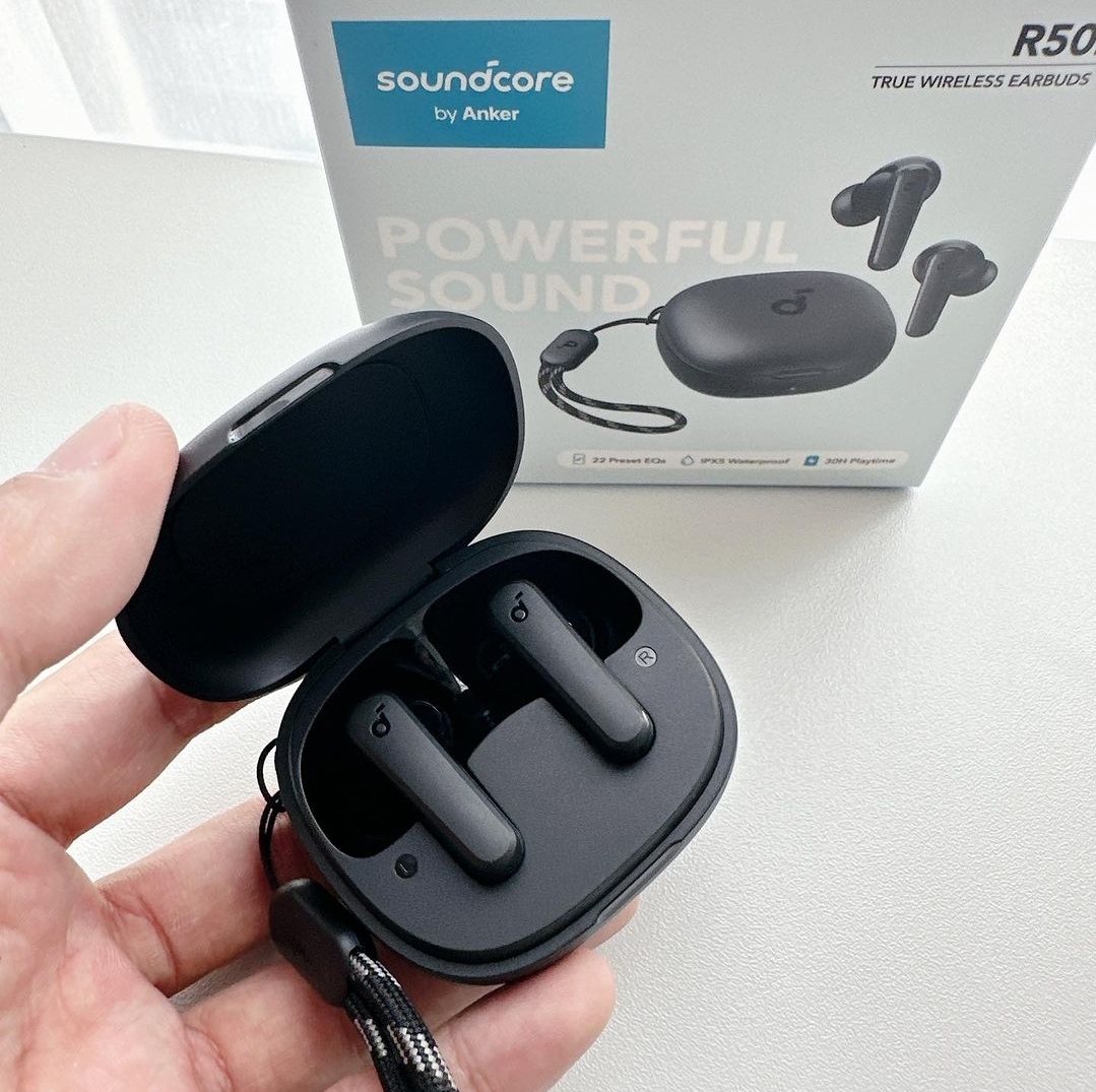 Anker Soundcore R50i